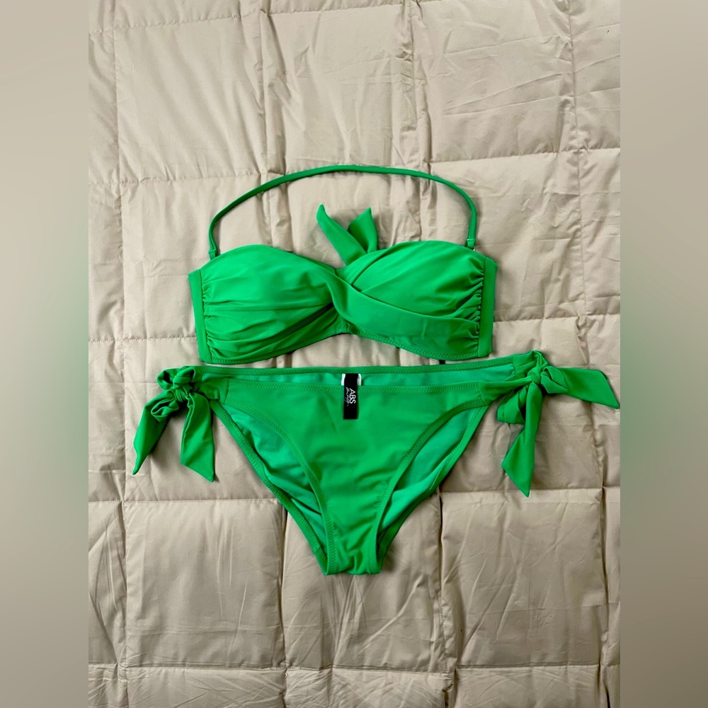 ABS Allen Schwartz 2pc swimsuit